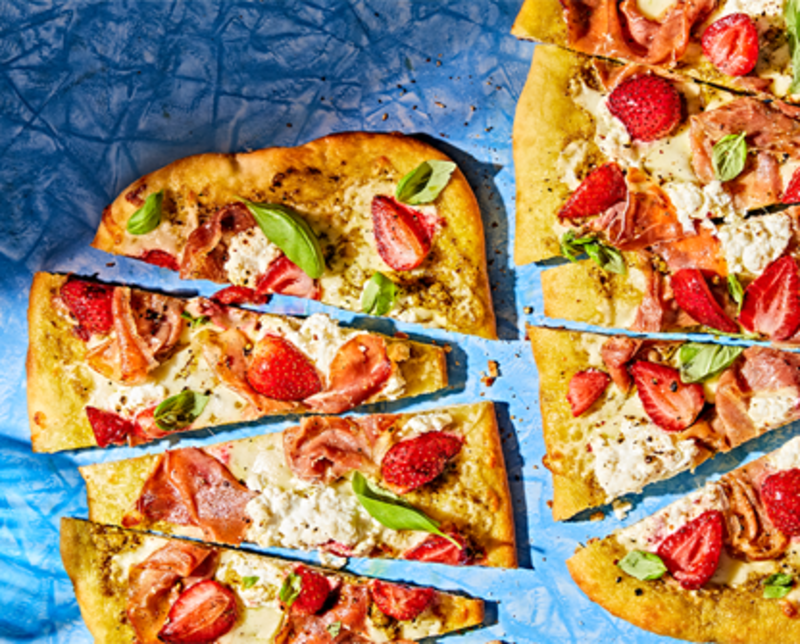 SKILLET STRAWBERRY FLATBREAD
